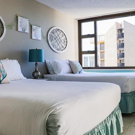 The Makai Suite At The Waikiki Banyan Honolulu Extérieur photo