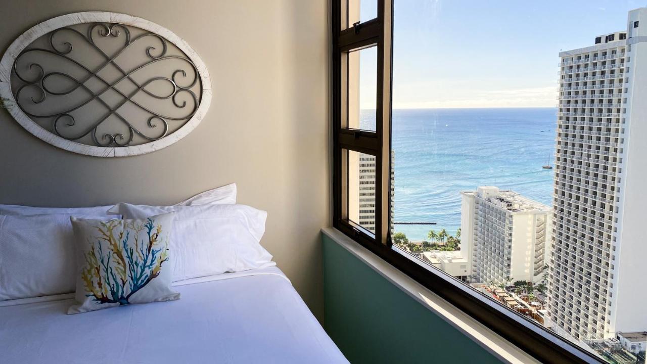 The Makai Suite At The Waikiki Banyan Honolulu Extérieur photo